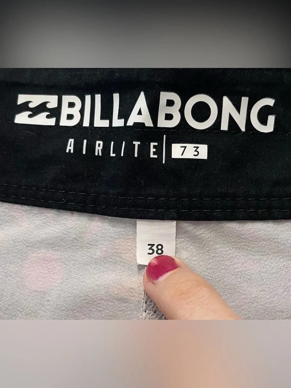 Billabong Airlite 73 Floral Board Shorts Men’s Size 38 Surf Swim Trunks
